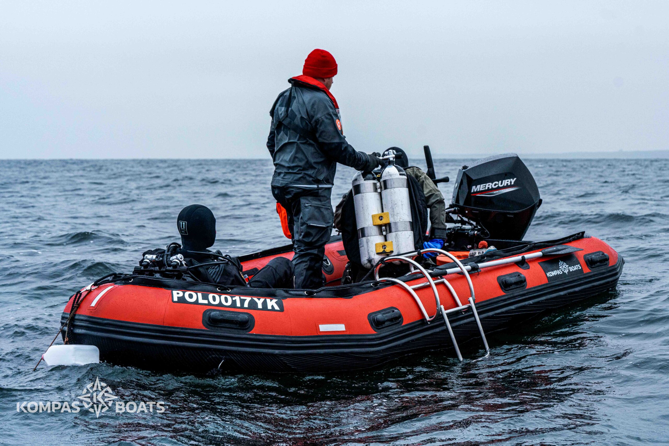 Ponton Kompas Boats KB460 + podłoga ALU + pawęż ALU - obrazek 26