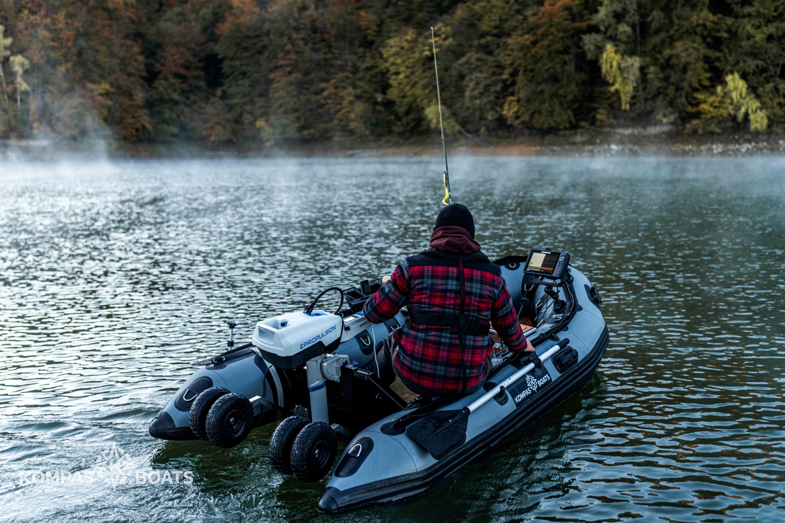 Ponton Kompas Boats KB460 + podłoga ALU + pawęż ALU - obrazek 14