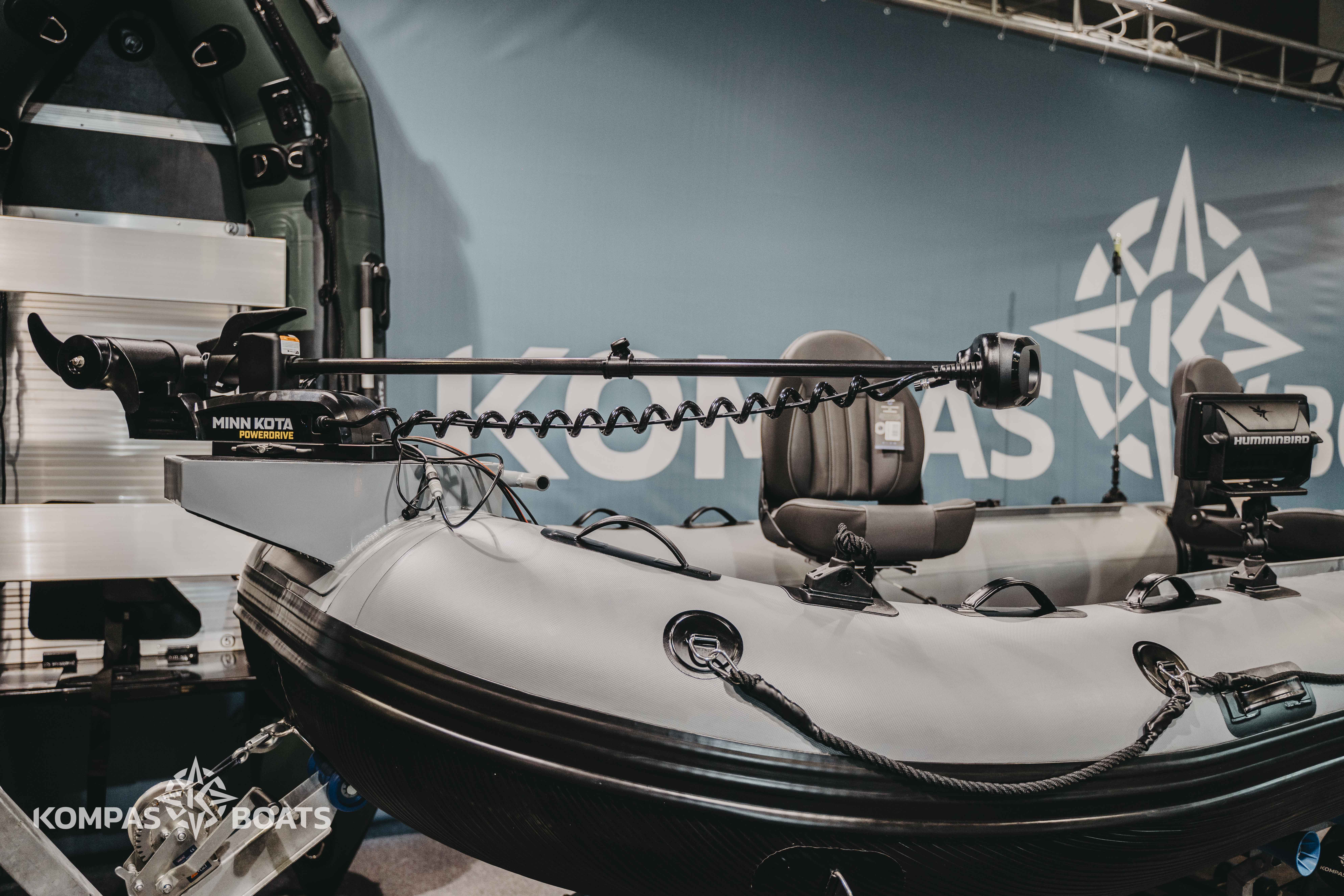 Ponton wędkarski KBF460 + AirMata + platforma pod silnik dziobowy - obrazek 18