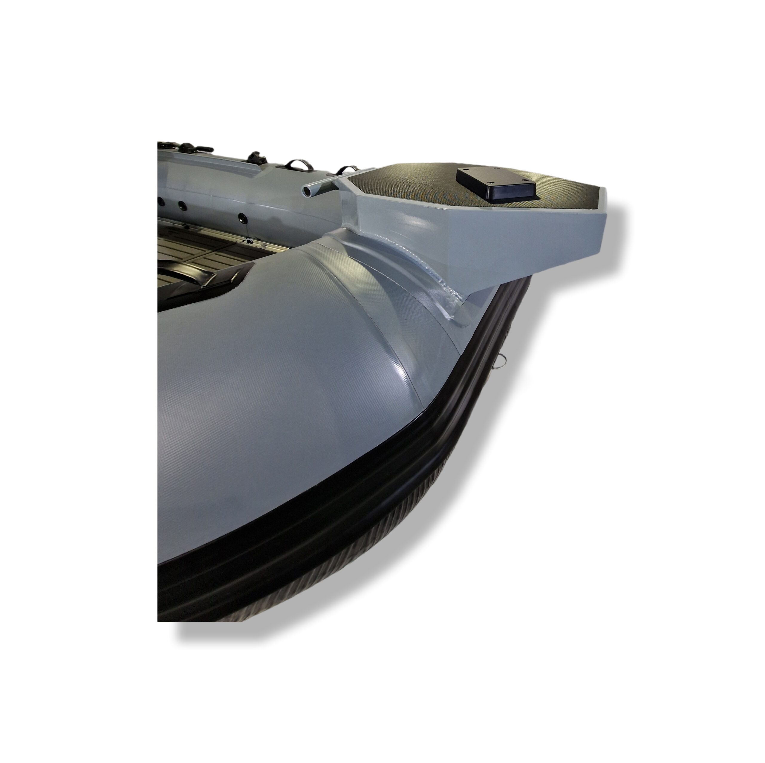 Ponton z silnikiem dziobowym