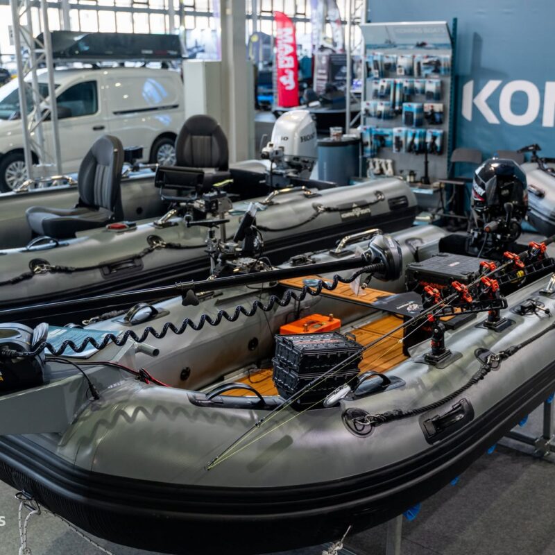 KBF380 Ponton Kompas Boats