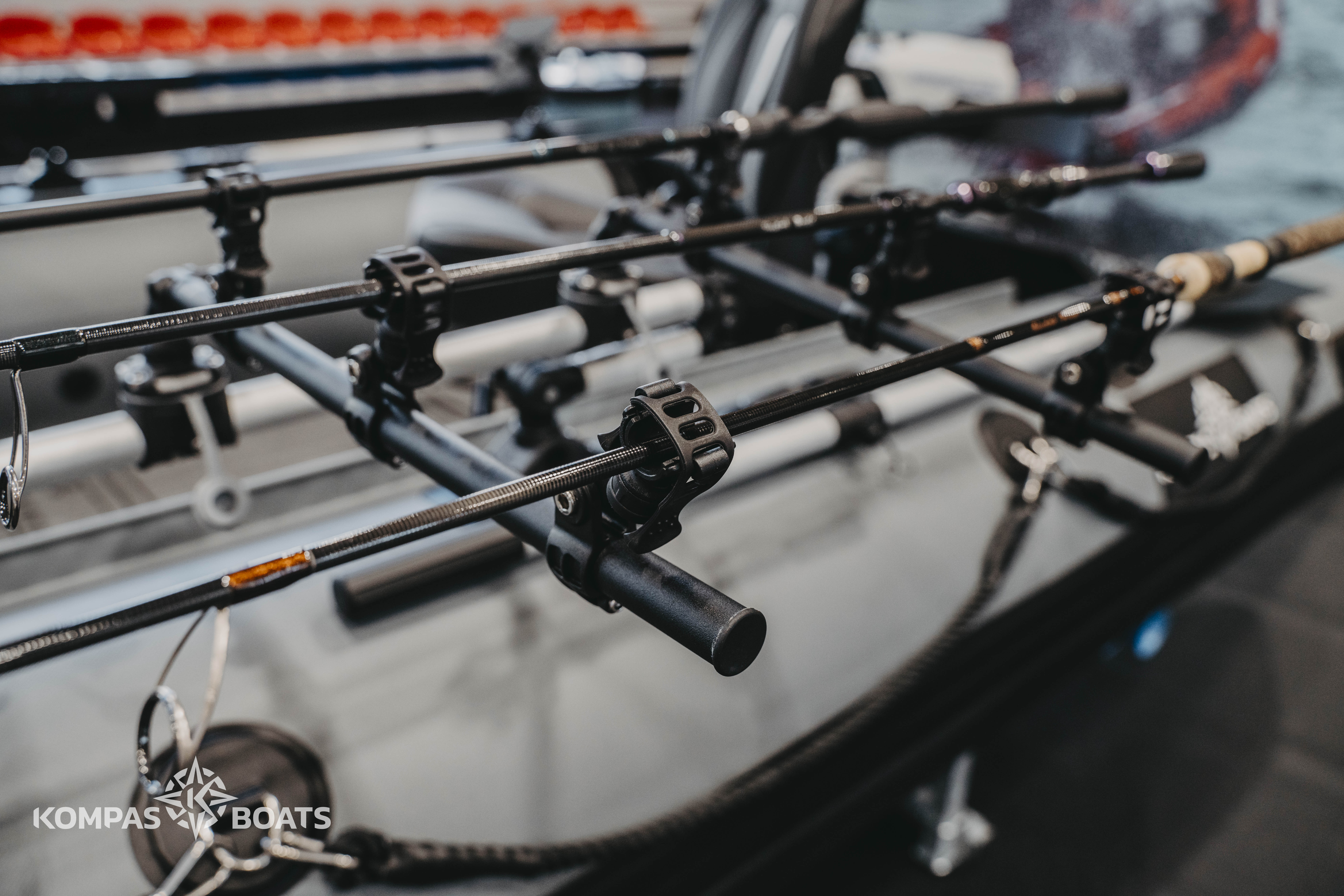 Ponton wędkarski KBF320p + platforma pod silnik dziobowy + EVA - obrazek 14