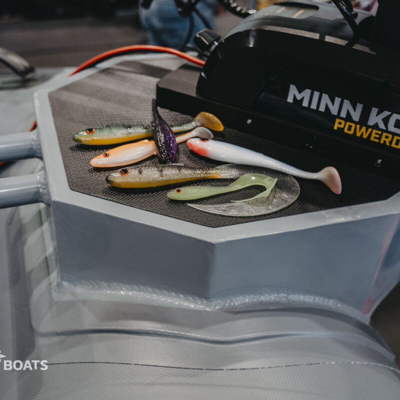 Uchwyt do silnika dziobowego