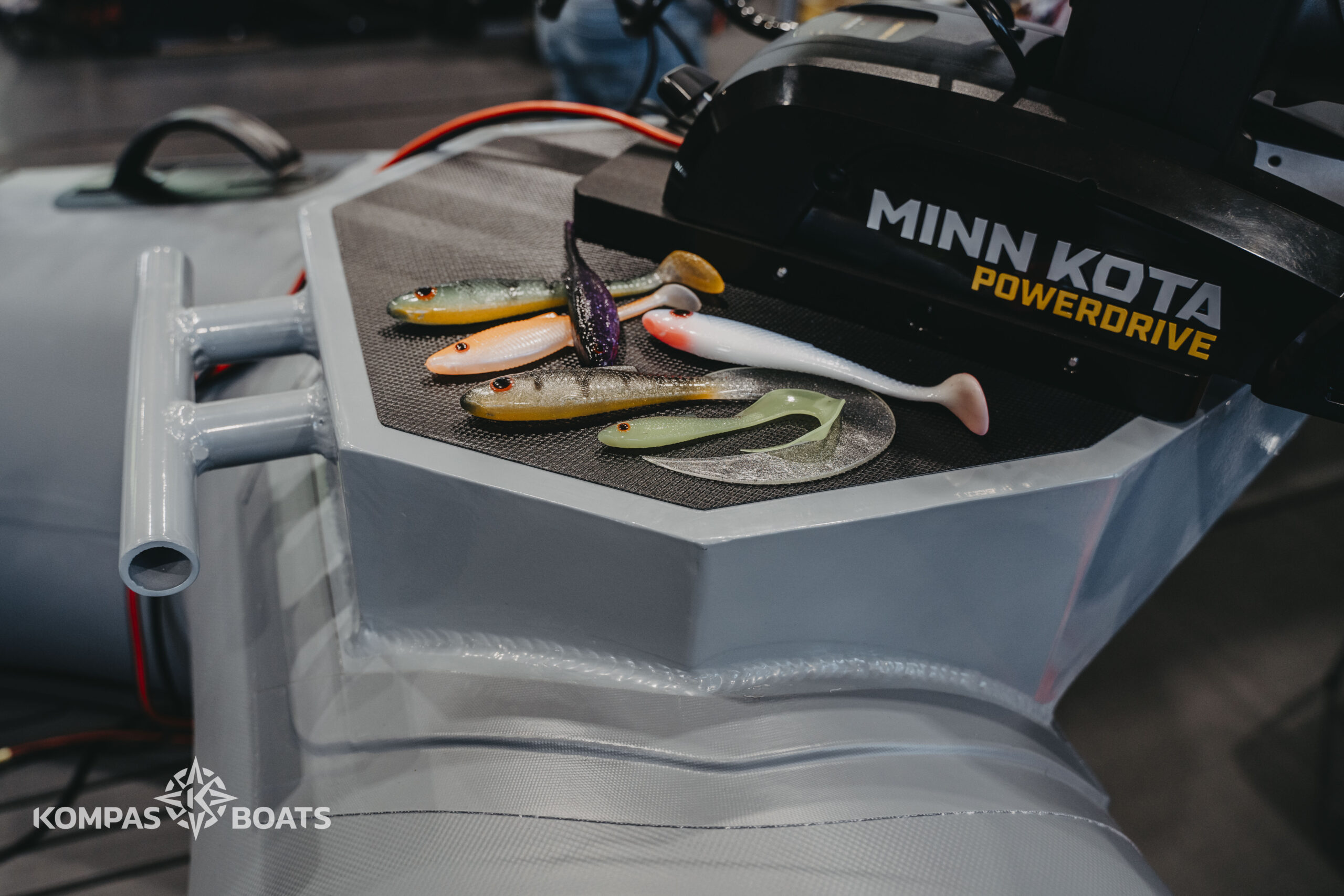 Uchwyt do silnika dziobowego