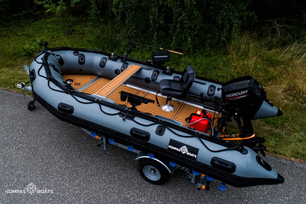 Ponton ze sztywną podłogą - inflatable boat have duty