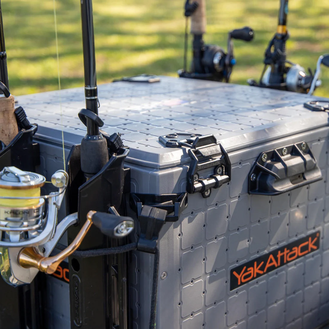 YakAttack BlackPak Pro 16x16 skrzynia wędkarska do kajaka - obrazek 13