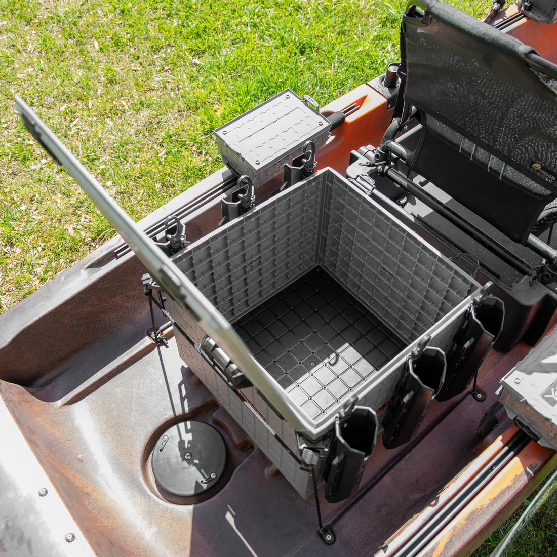 YakAttack BlackPak Pro 16x16 skrzynia wędkarska do kajaka - obrazek 3