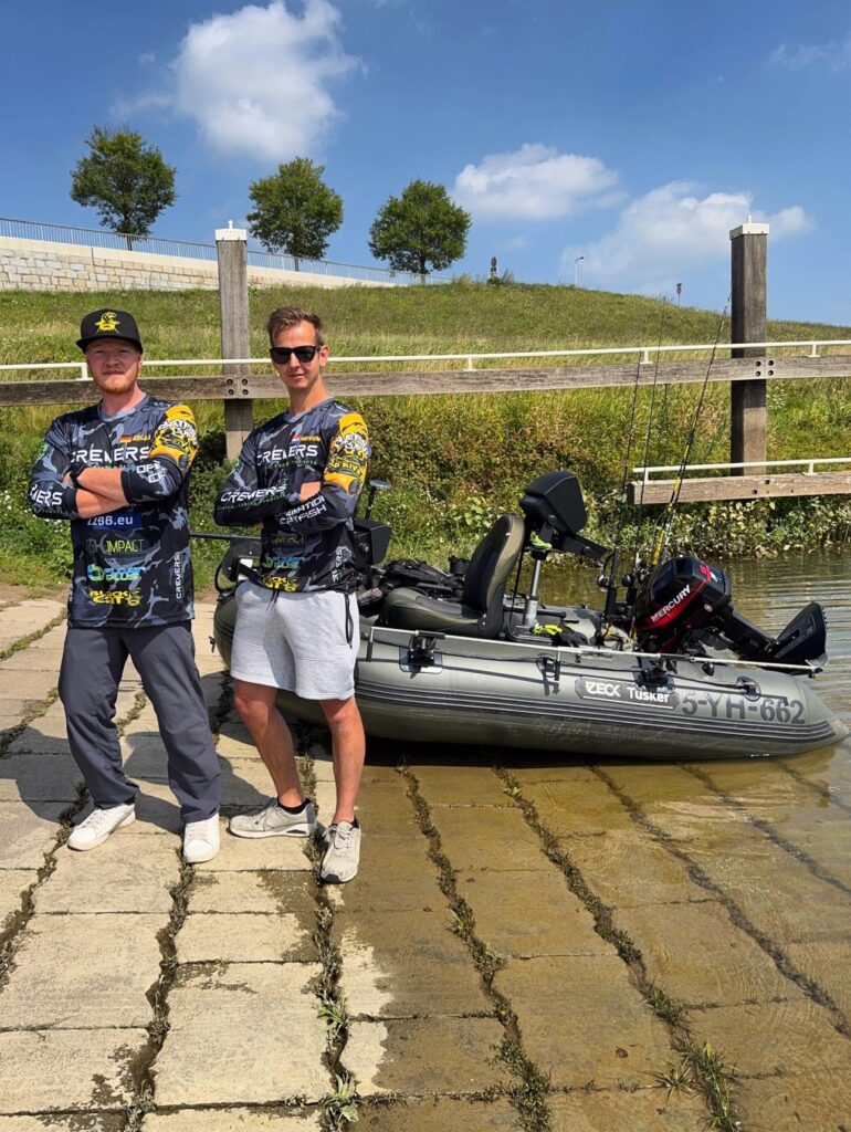 Sztyca przetworniak Cremers - montaż na pontonie 