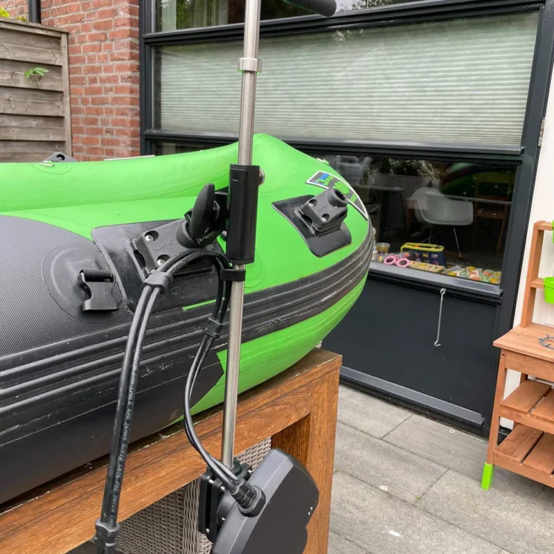 Montaż sztycy na Belly