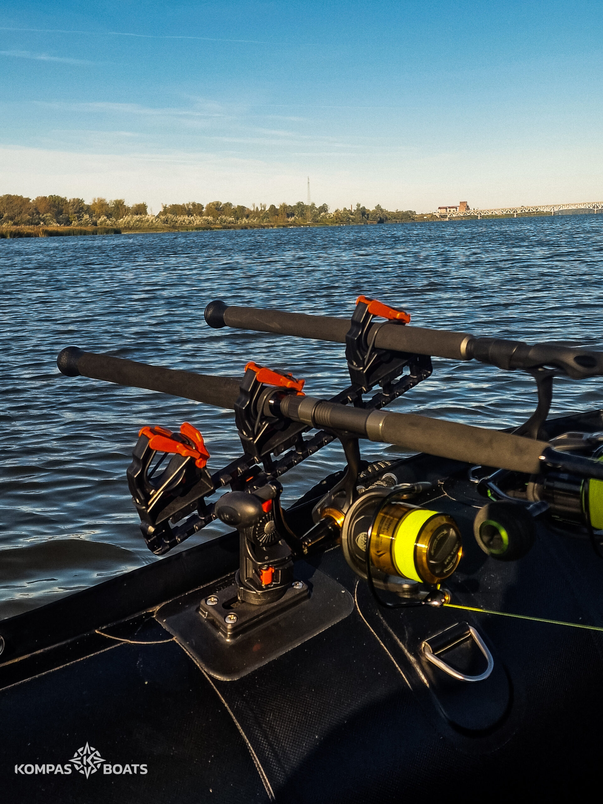 Uchwyt na wędki grzebień