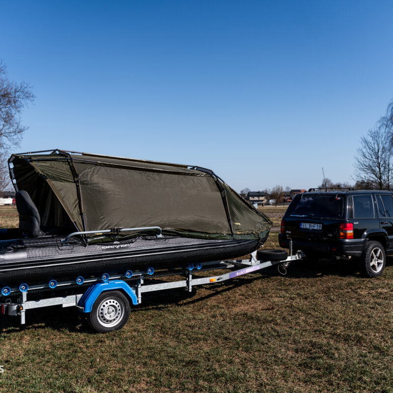 Profesjonalny namiot pokładowy na ponton Black Cat Boat Cave II - sprzęt wędkarski w KOMPAS BOATS.