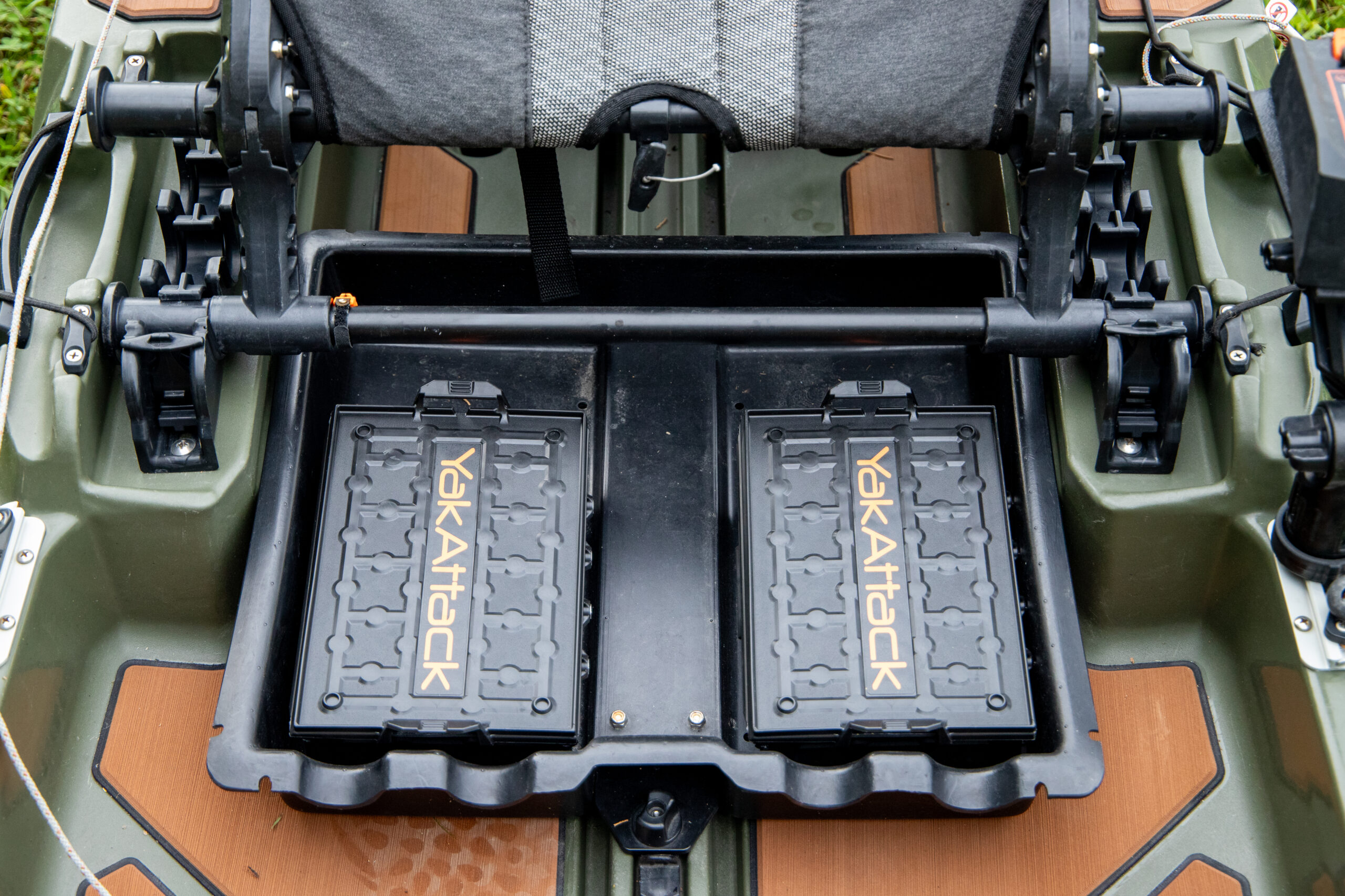 Dodatkowe Pudełko YakAttack TracPak Stackable Storage Box (Spare Box) - obrazek 2