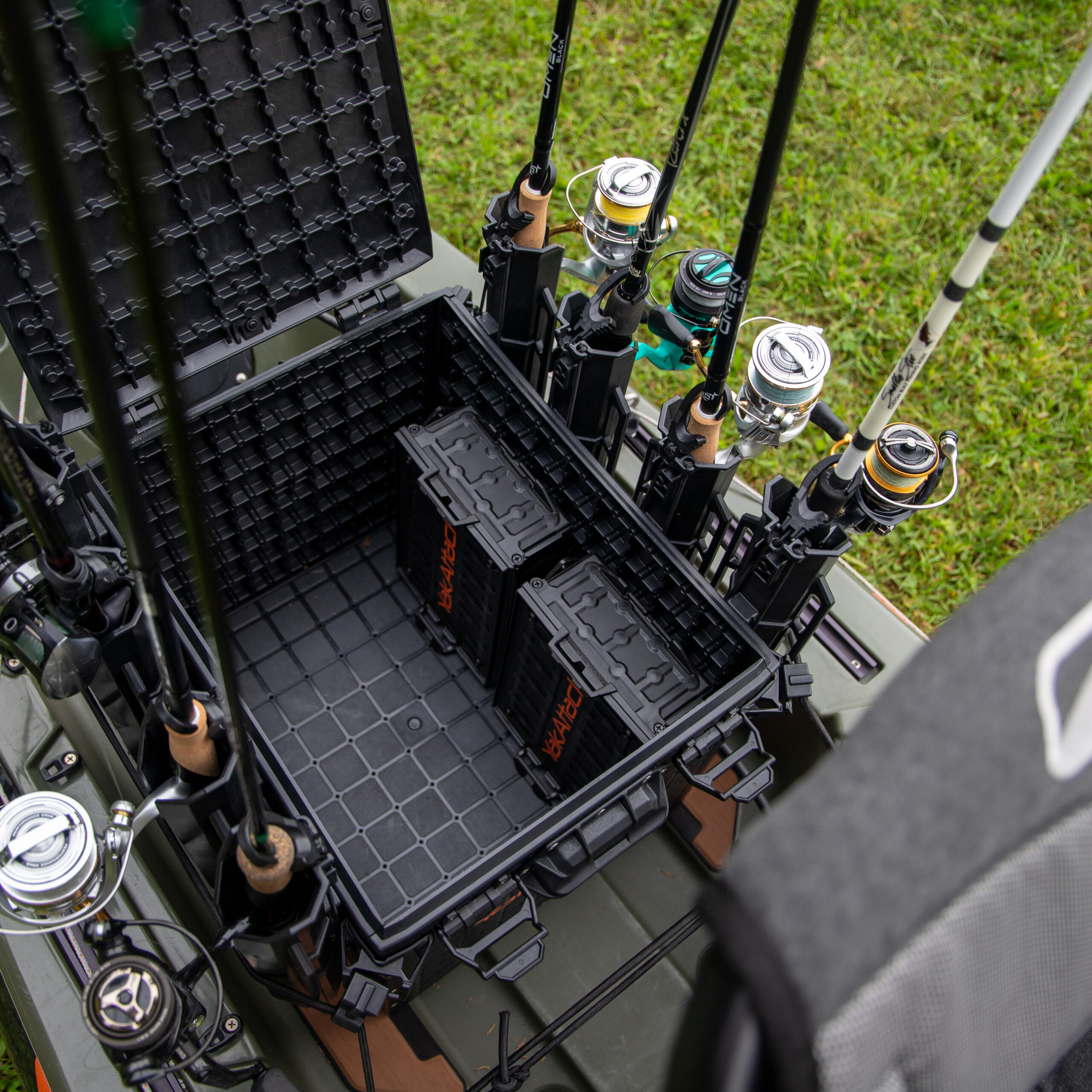 Dodatkowe Pudełko YakAttack TracPak Stackable Storage Box (Spare Box) - obrazek 6