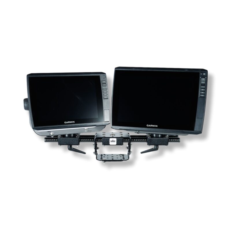 Podwójny uchwyt KED Dual Screen Mount ze stali nierdzewnej do montażu dwóch ekranów echosondy na łodzi.